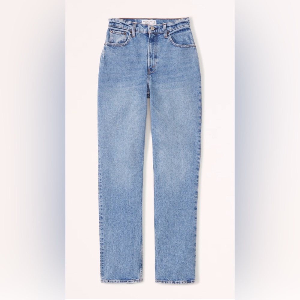 A&F Curve Love Ultra High Rise 90s Straight Jean with Criss Cross Waist